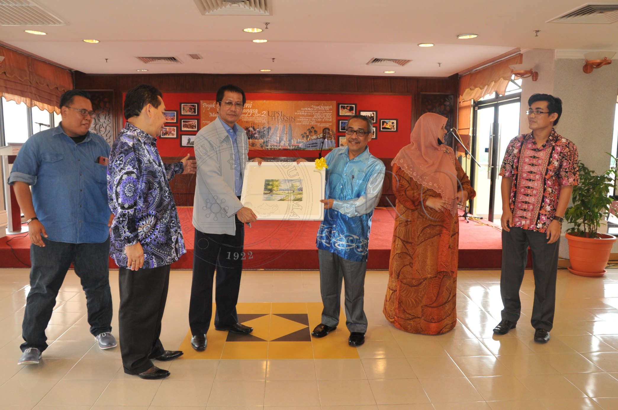 PRO 14 45 THAKSIN PRO 5809